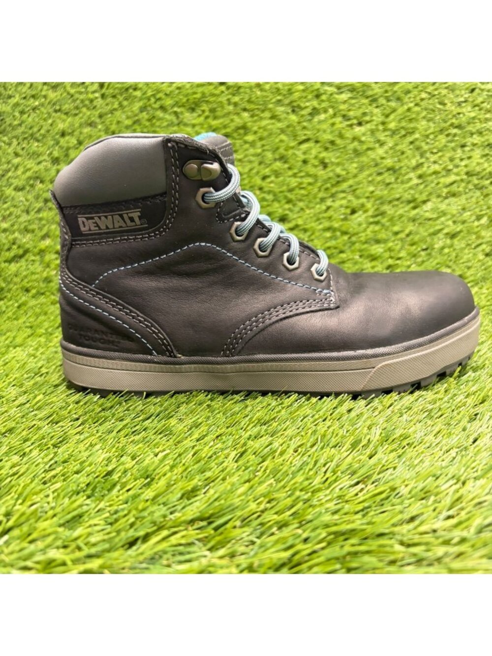 DEWALT Plasma Womens Size 7 Black Leather Steel Toe Safety Work Ankle Boots